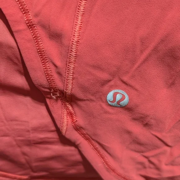 Lululemon Women's Tank Tops - All 8!!!! - Picture 4 of 4